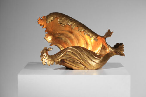 grande lampe coquillage à poser en plâtre doré à la feuille des années 50 - J023