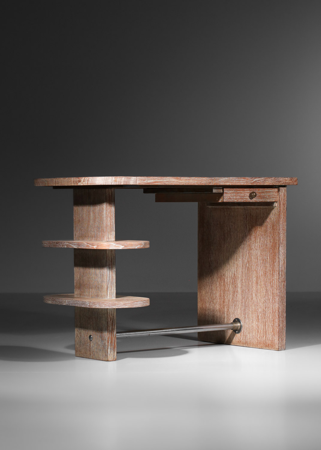 bureau moderrniste en chêne cérusé style jean michel frank années 40 - J431 bureau moderrniste en chêne cérusé style jean michel frank années 40 - J431