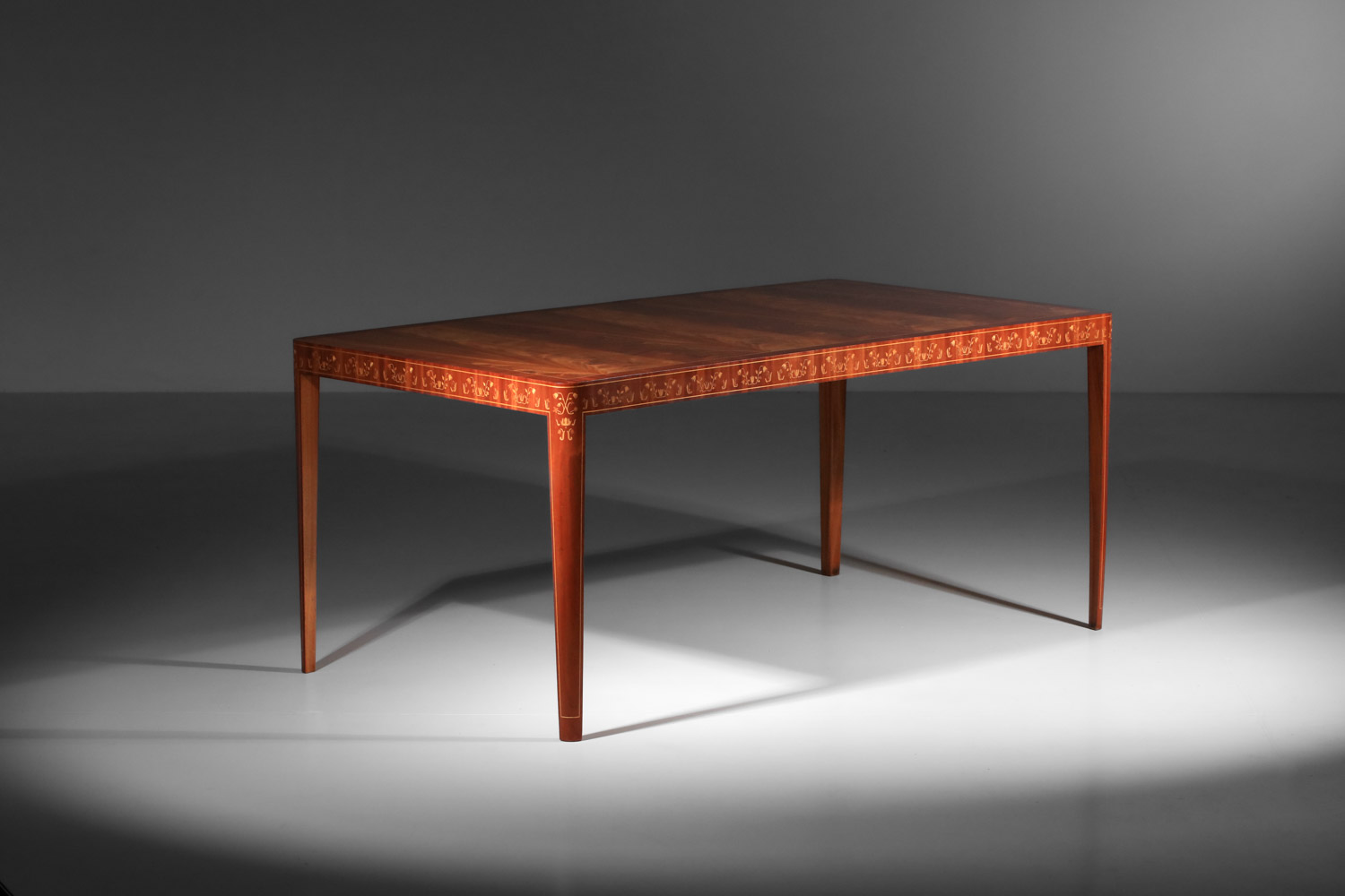 table à manger bureau suédoise Carl Cederholm marqueterie à décor floral - J206 table à manger bureau suédoise Carl Cederholm marqueterie à décor floral - J206