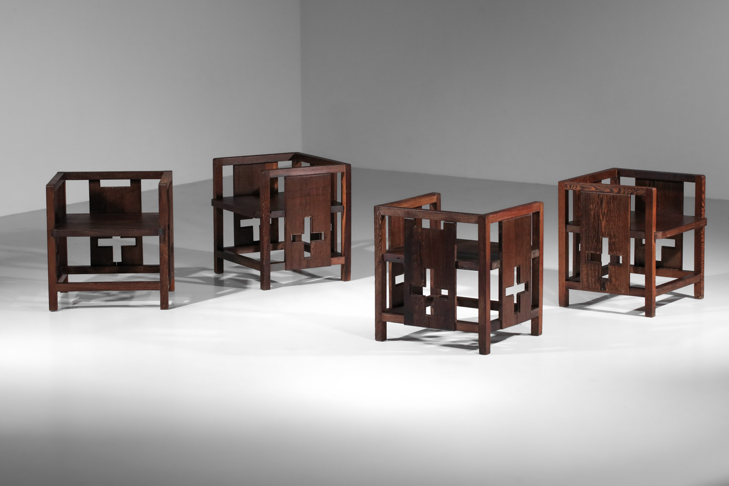 4 fauteuils en bois de palmier années 40 modernistes - J330 4 fauteuils en bois de palmier années 40 modernistes - J330