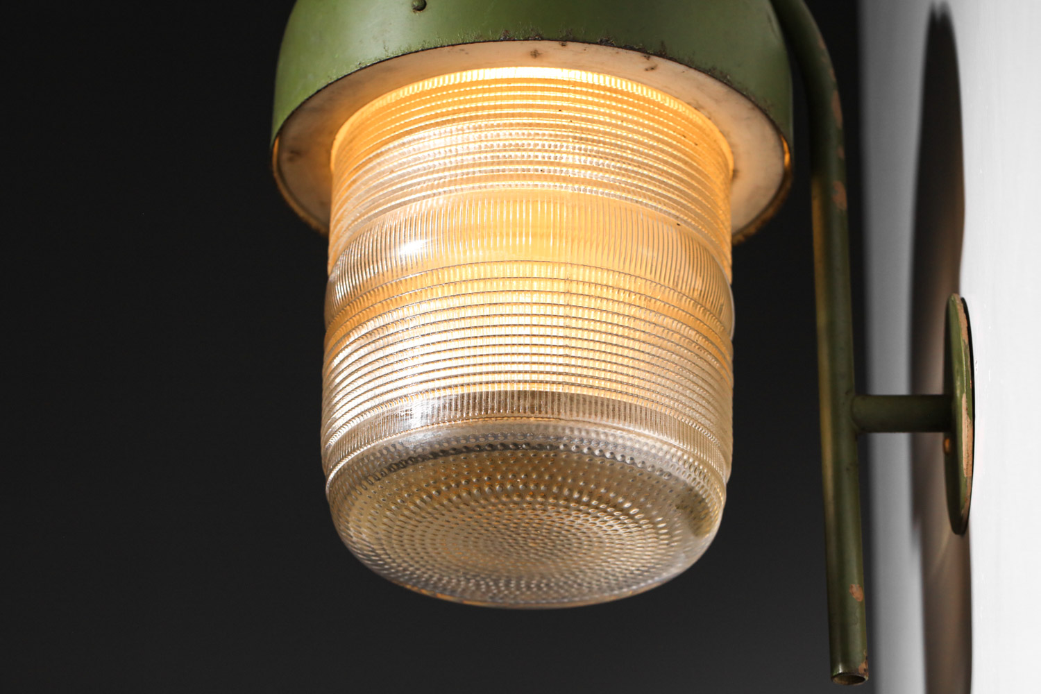 applique italienne en verre et métal laqué vert des années 60 - J547 applique italienne en verre et métal laqué vert des années 60 - J547