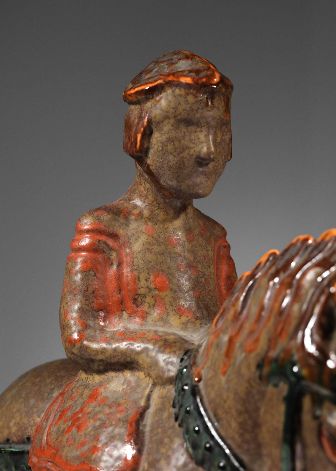 sculpture de cavalier en céramique la gentilhommiere charles dudouyt Années 40 sculpture de cavalier en céramique la gentilhommiere charles dudouyt Années 40