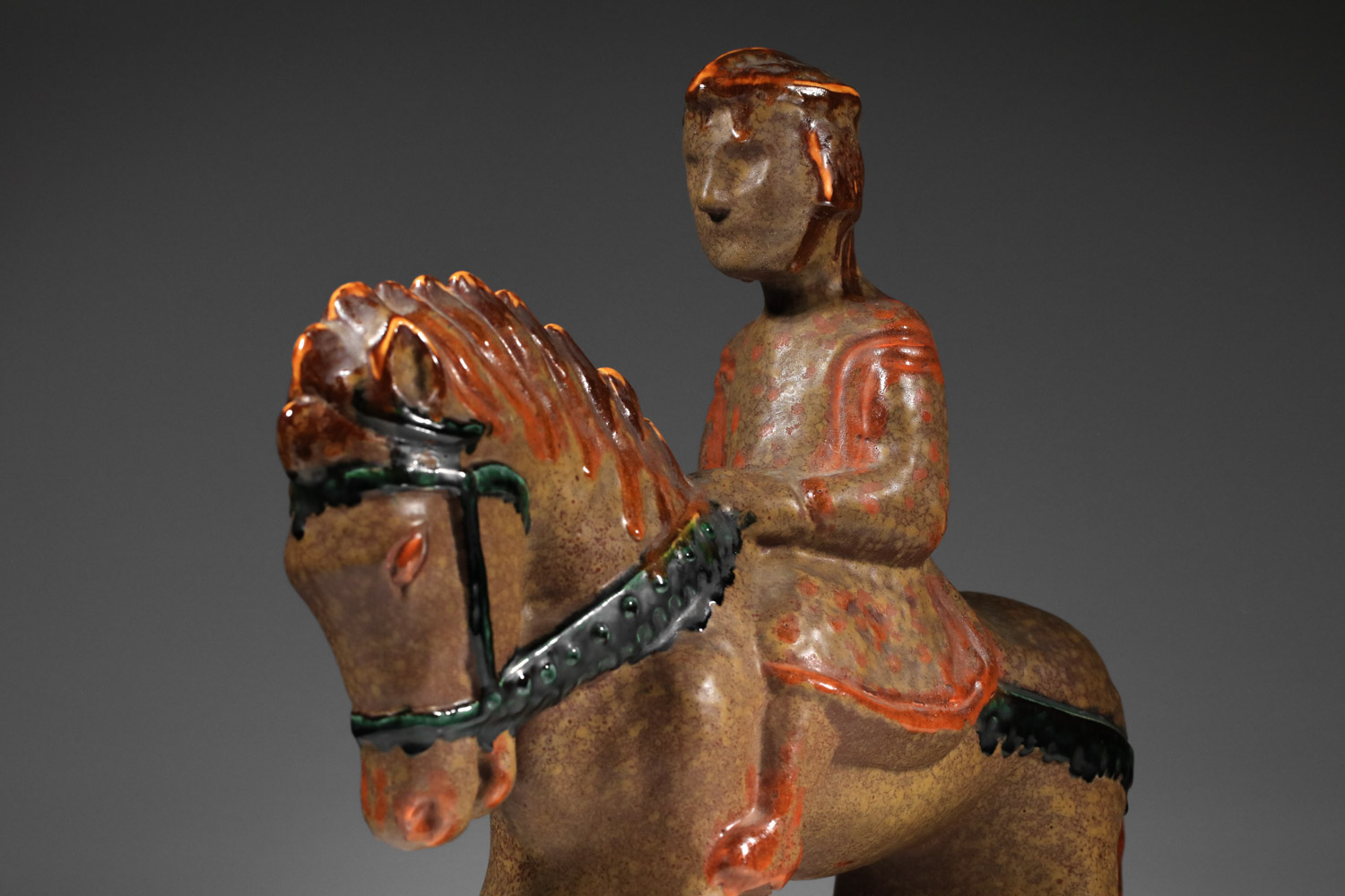 sculpture de cavalier en céramique la gentilhommiere charles dudouyt Années 40 sculpture de cavalier en céramique la gentilhommiere charles dudouyt Années 40