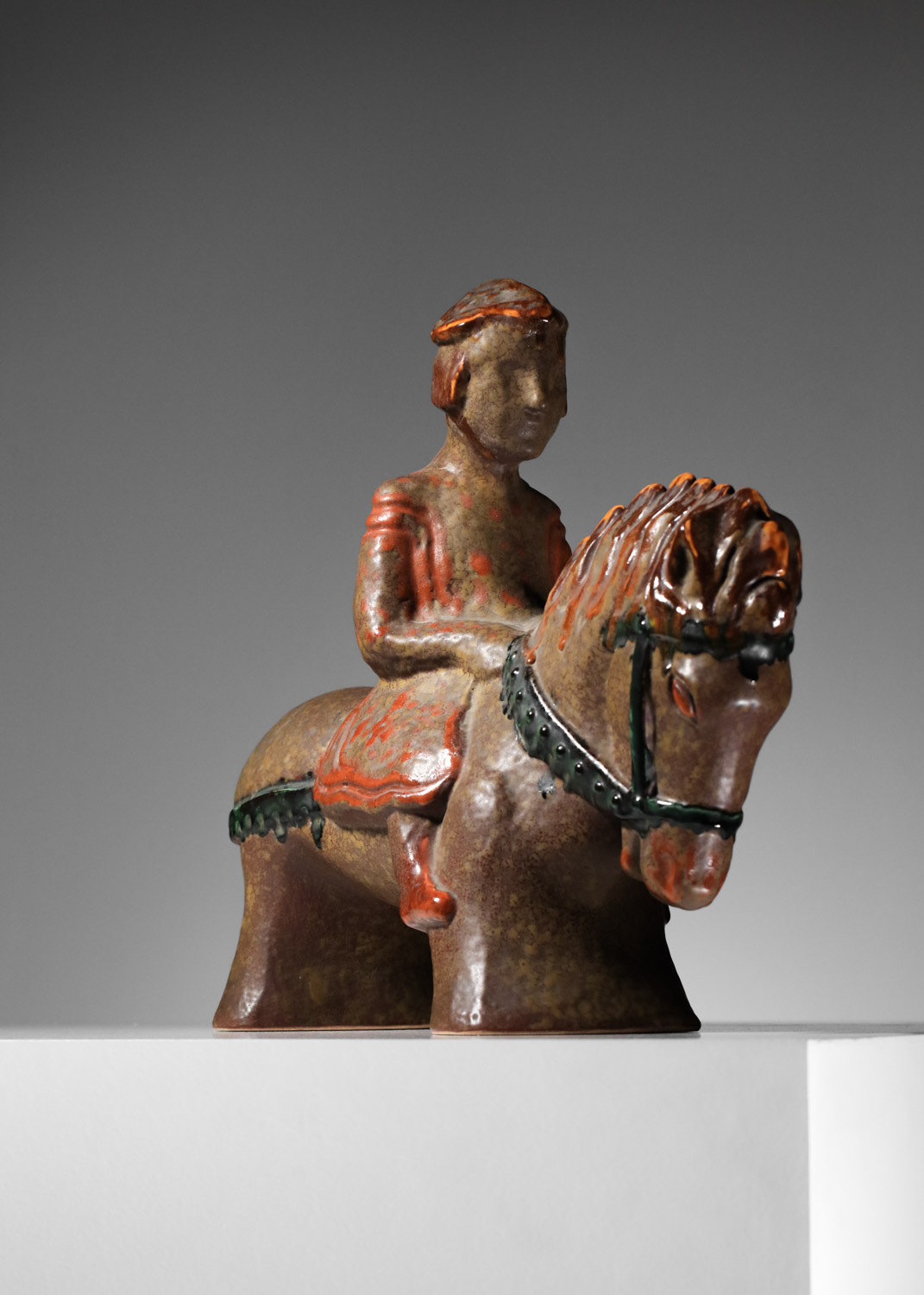 sculpture de cavalier en céramique la gentilhommiere charles dudouyt Années 40 sculpture de cavalier en céramique la gentilhommiere charles dudouyt Années 40