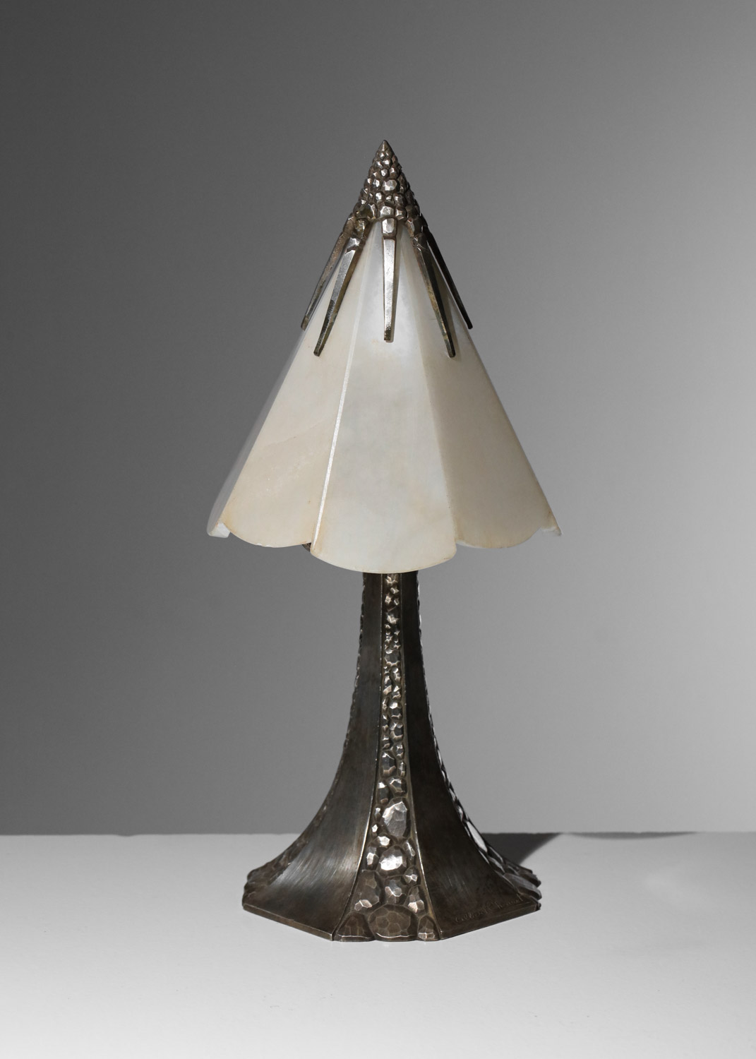 petite lampe de table albert cheuret en bronze nickelé et albatre - J349 petite lampe de table albert cheuret en bronze nickelé et albatre - J349