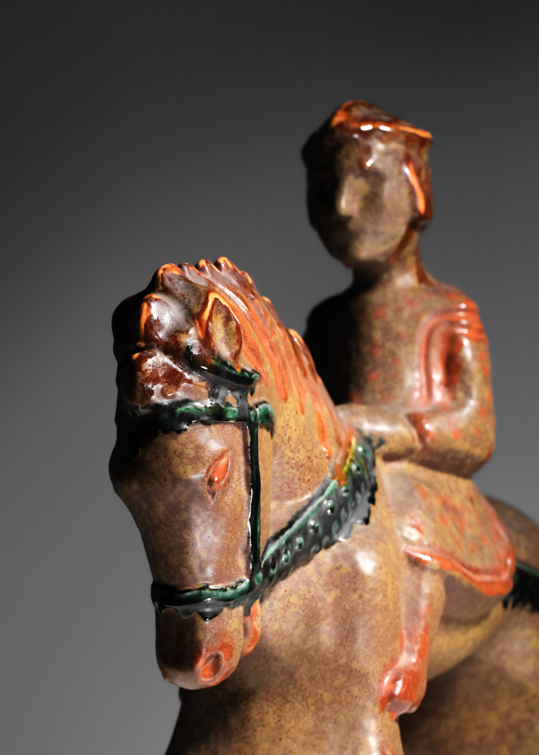 sculpture de cavalier en céramique la gentilhommiere charles dudouyt Années 40 sculpture de cavalier en céramique la gentilhommiere charles dudouyt Années 40