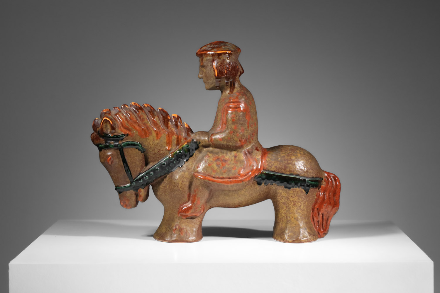 sculpture de cavalier en céramique la gentilhommiere charles dudouyt Années 40 sculpture de cavalier en céramique la gentilhommiere charles dudouyt Années 40