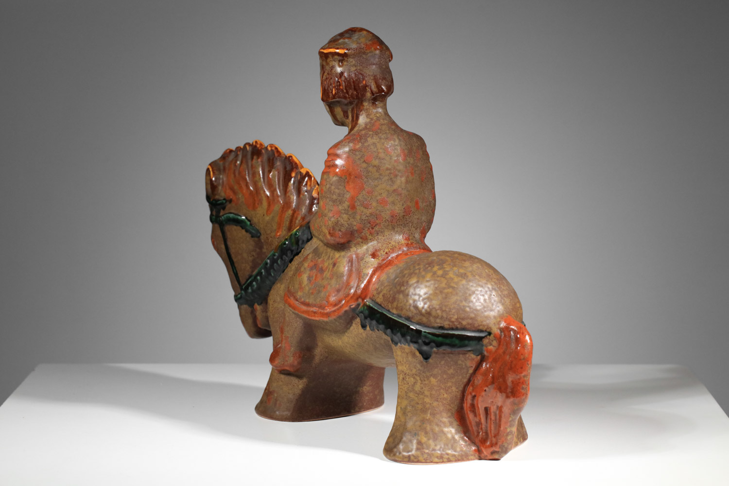 sculpture de cavalier en céramique la gentilhommiere charles dudouyt Années 40 sculpture de cavalier en céramique la gentilhommiere charles dudouyt Années 40