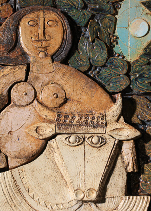 bas relief en céramique jean derval à décor de femme au taureau - J625
