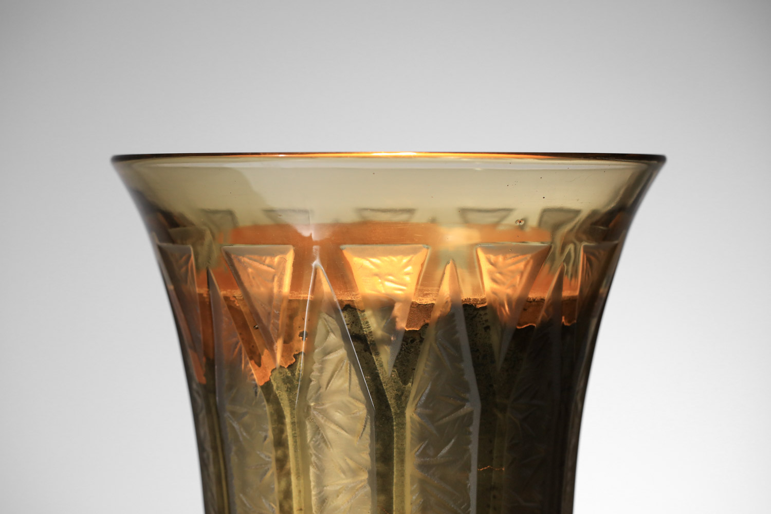 vasque lumineuse en verre moulé art déco lampe - J589 vasque lumineuse en verre moulé art déco lampe - J589