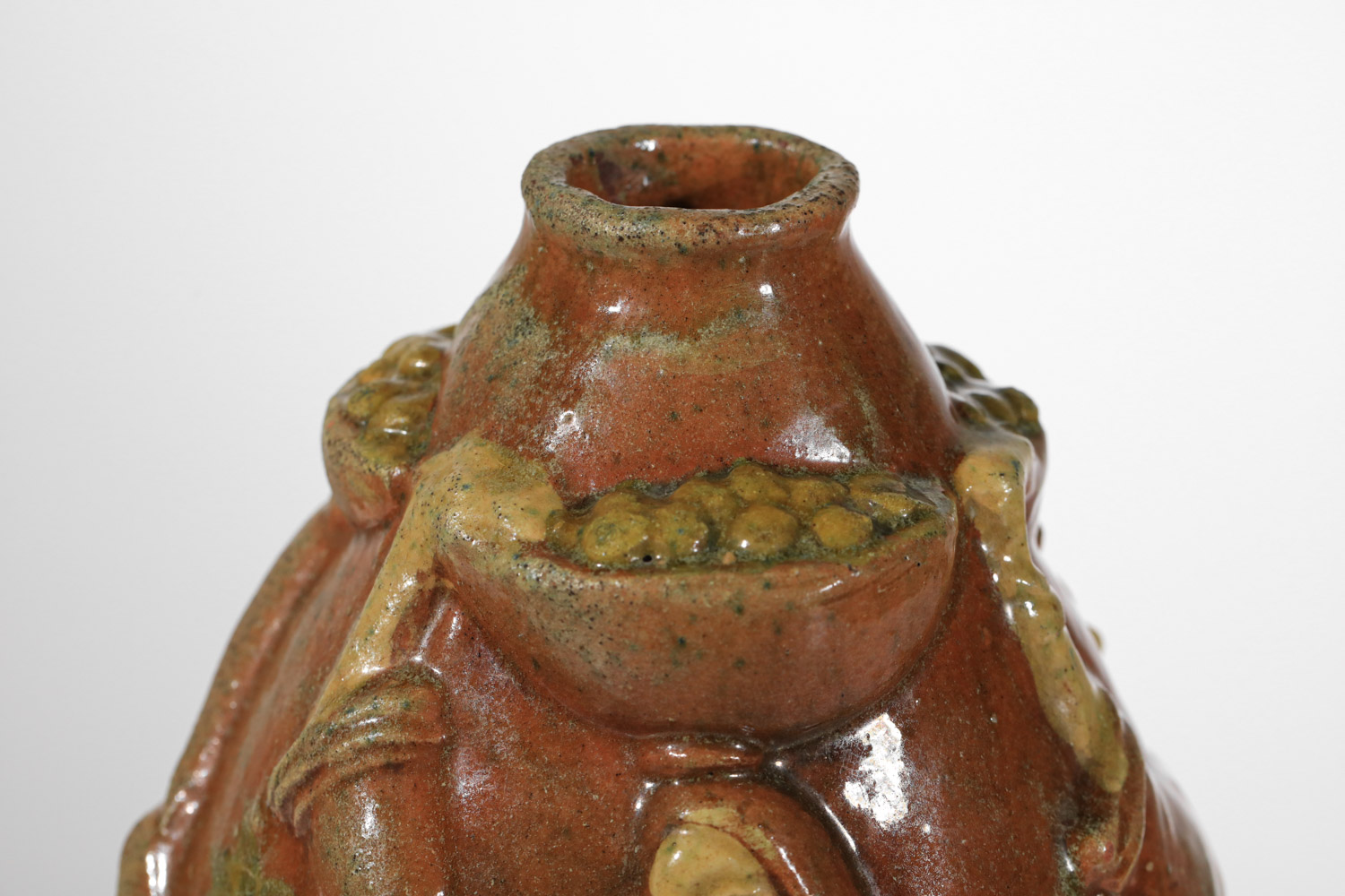 vase céramique Art déco à décors orientaliste massif bas-relief porteuse de fruits et palmiers style Paul Pouchol - J598 vase céramique Art déco à décors orientaliste massif bas-relief porteuse de fruits et palmiers style Paul Pouchol - J598