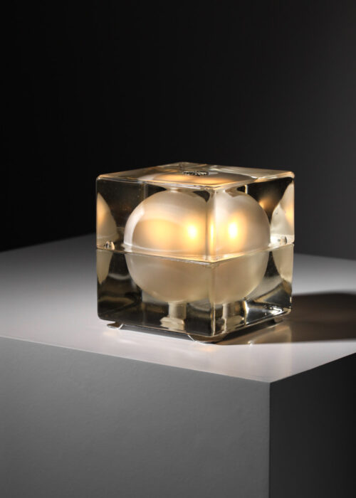 lampe de table cube alessandro mendini pour Fidenza Vetraria italien J565