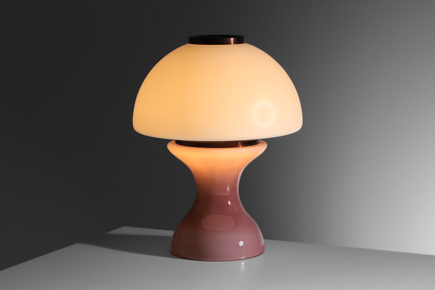 lampe de table champignon de murano années 60 rose et blanche - J574 lampe de table champignon de murano années 60 rose et blanche - J574