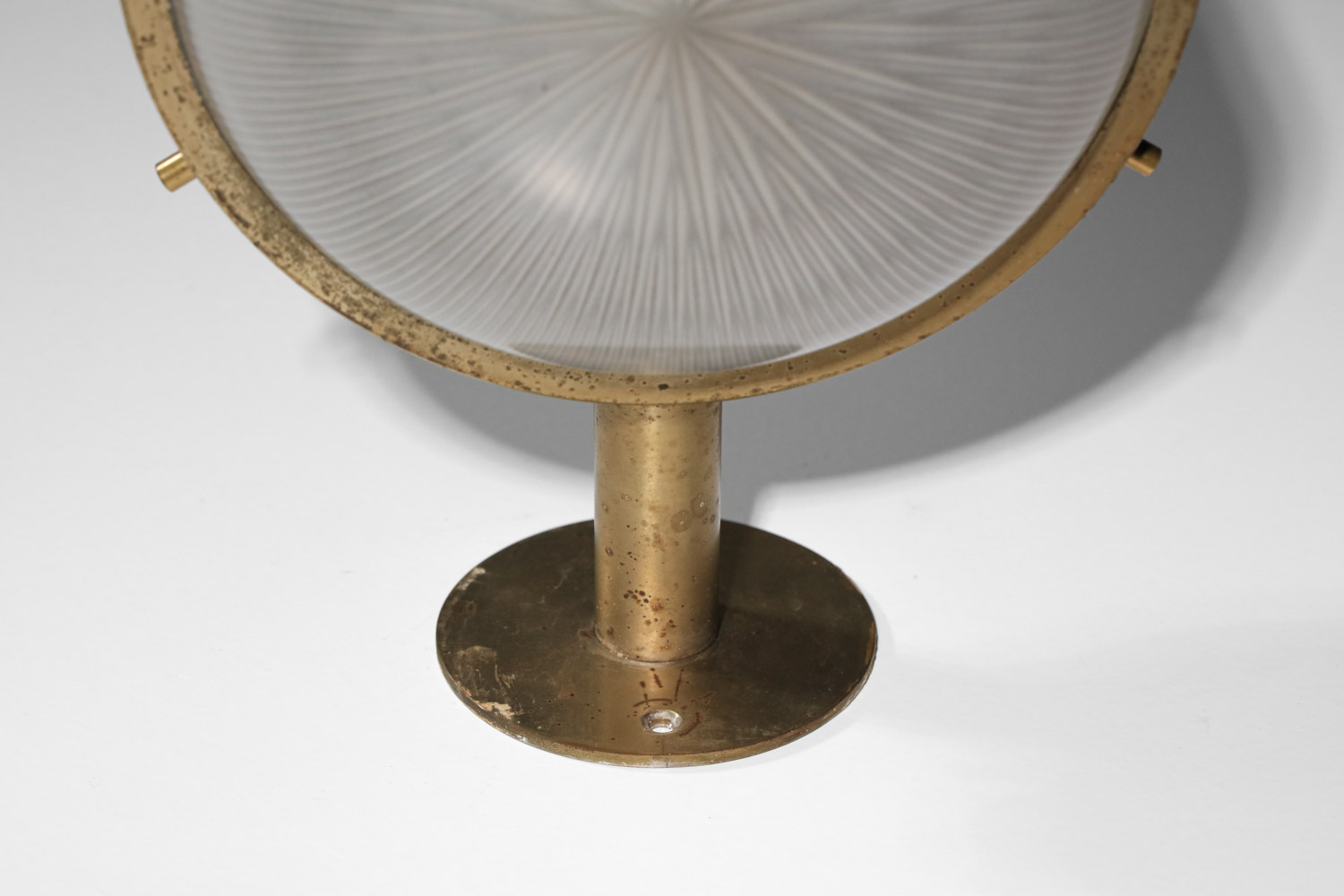 paire d'appliques italiennes sergio mazza laiton nickelé patiné en verre - J093 paire d'appliques italiennes sergio mazza laiton nickelé patiné en verre - J093
