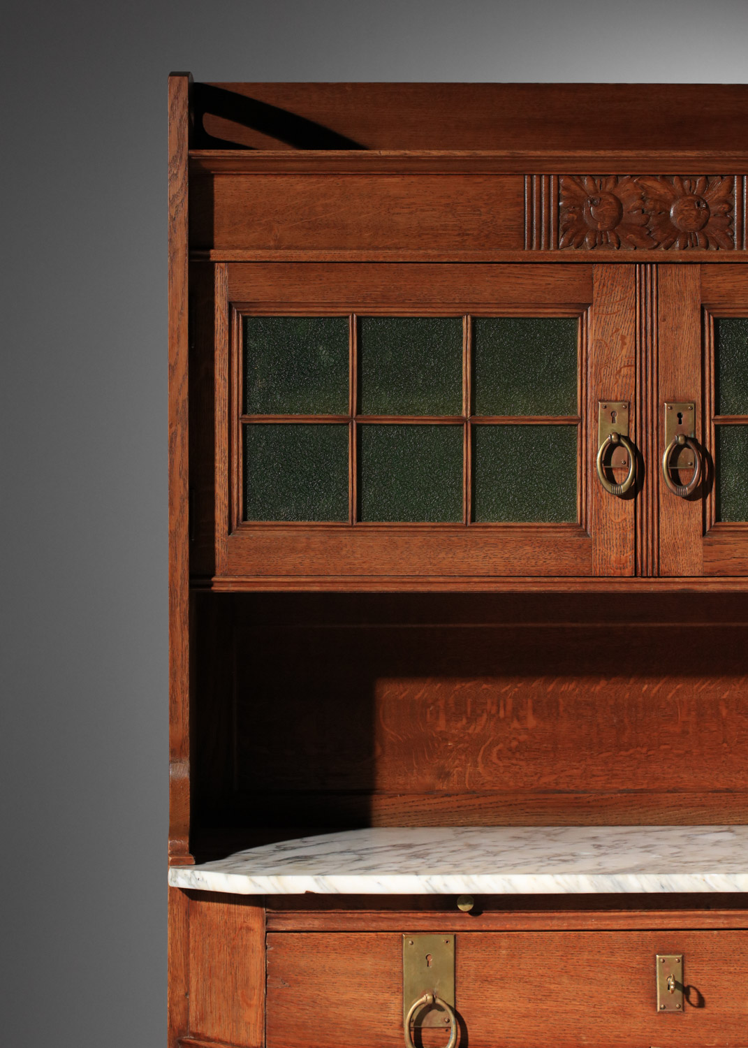 Buffet Art Nouveau en chêne à double structure, style Art & Crafts, années 1920 - J367 Buffet Art Nouveau en chêne à double structure, style Art & Crafts, années 1920 - J367
