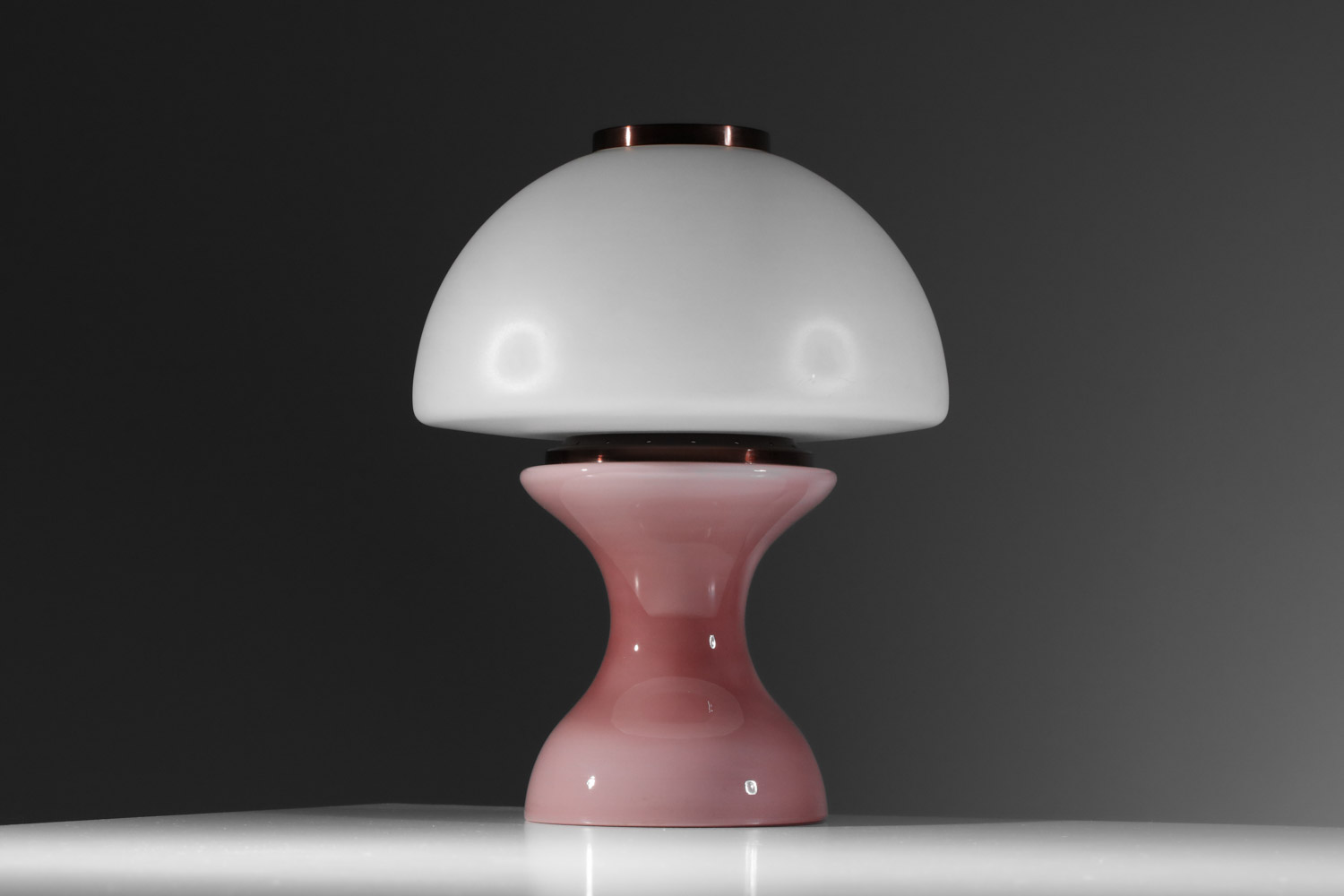 lampe de table champignon de murano années 60 rose et blanche - J574 lampe de table champignon de murano années 60 rose et blanche - J574