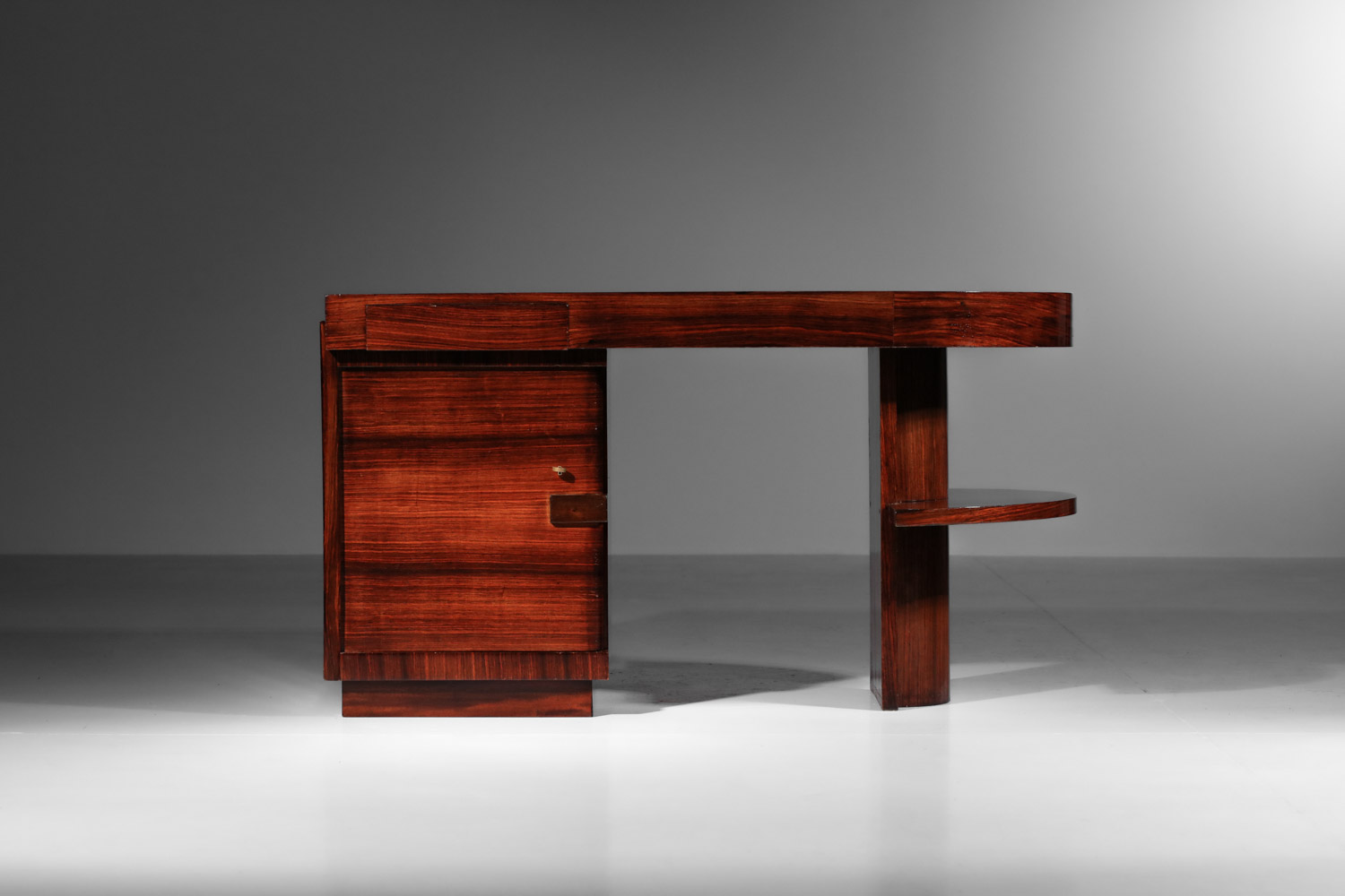 Bureau Art déco en palissandre arrondi asymétrique - I089 Bureau Art déco en palissandre arrondi asymétrique - I089