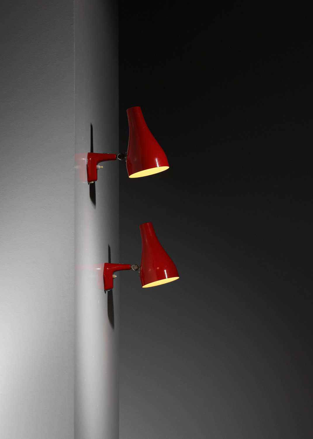 paire d'applique spots suedoises asea rouges années 60 -G107 paire d'applique spots suedoises asea rouges années 60 -G107