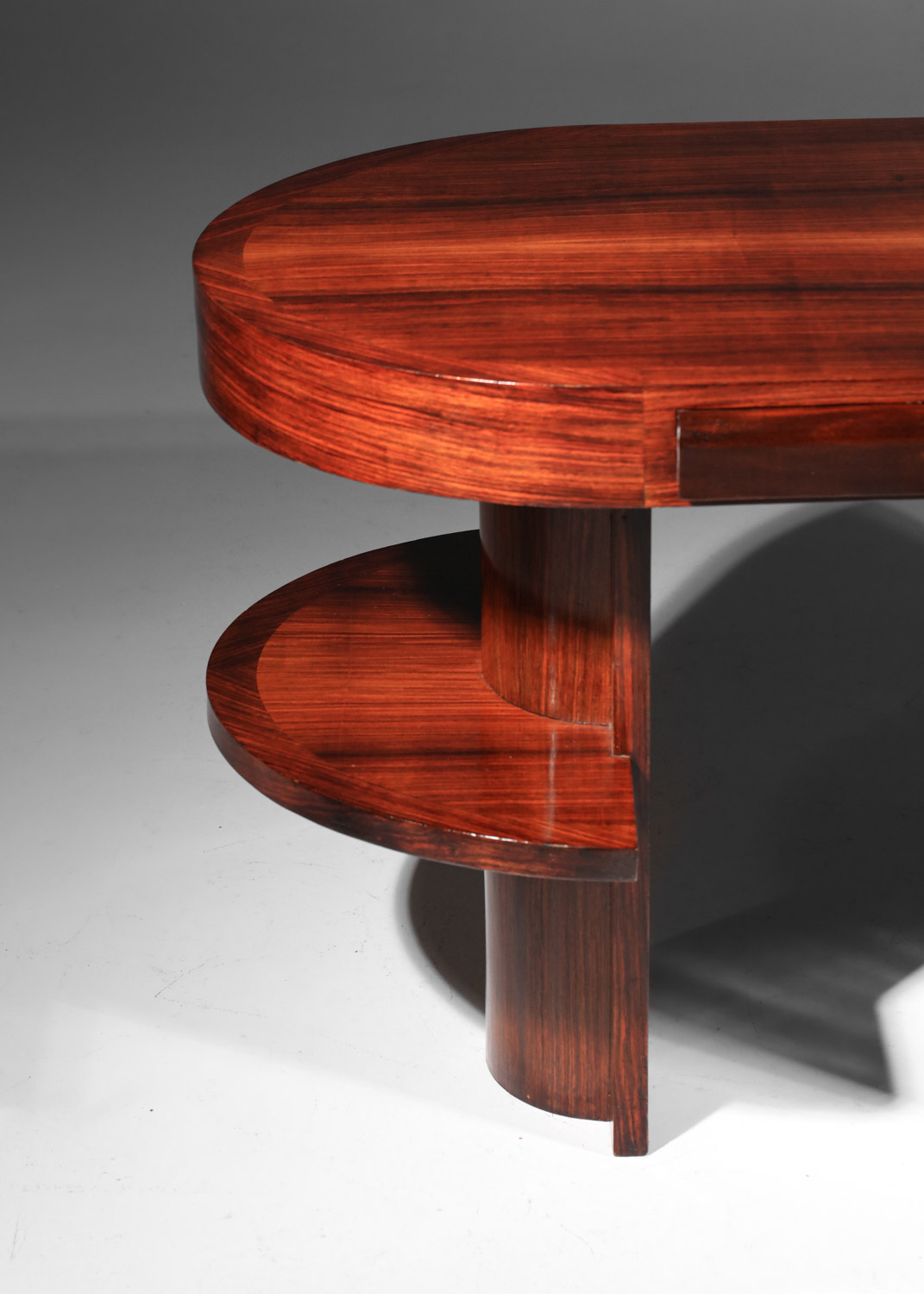 Bureau Art déco en palissandre arrondi asymétrique - I089 Bureau Art déco en palissandre arrondi asymétrique - I089