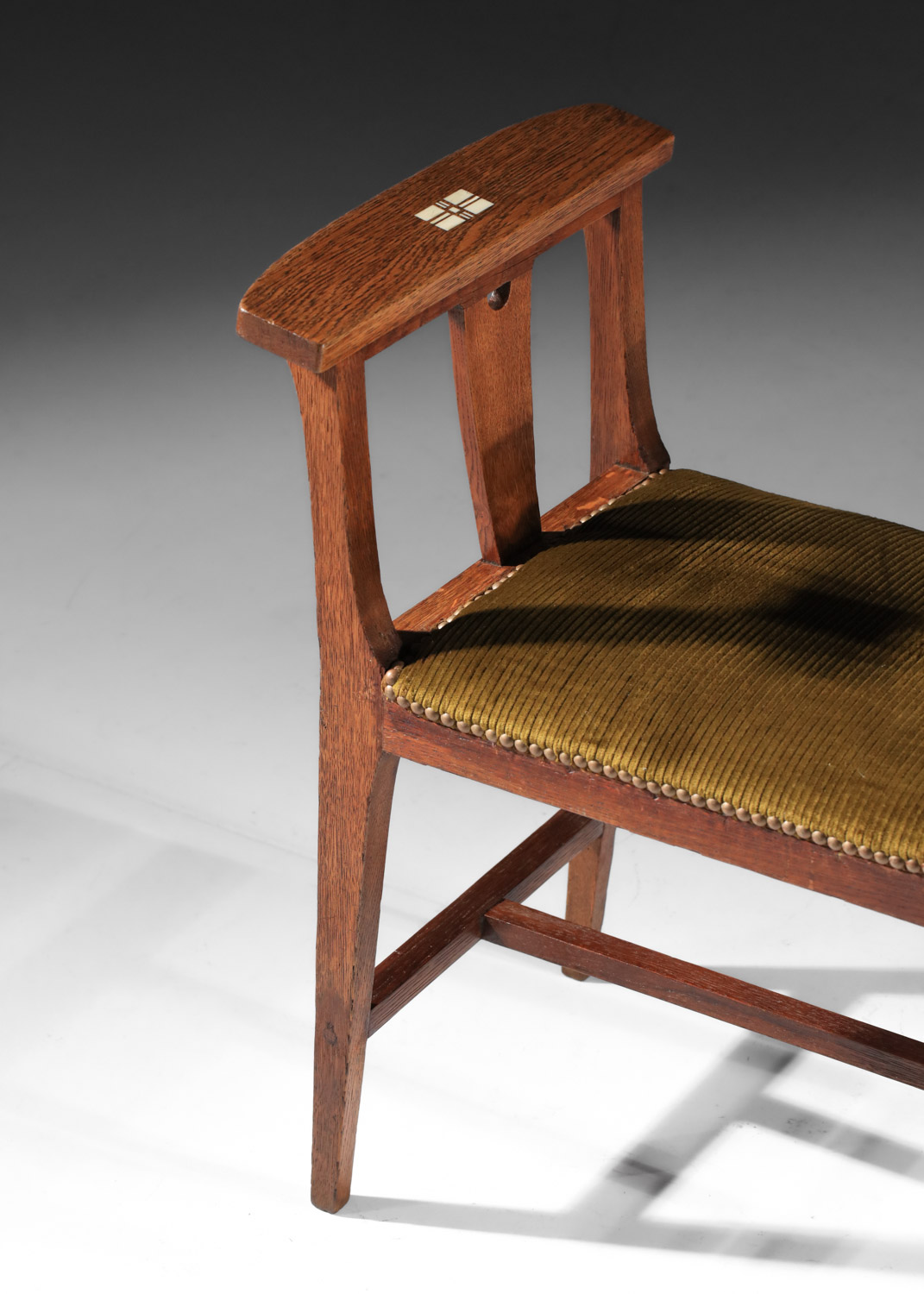 tabouret attribué à Willem Penaat en chêne années 20 - H194 tabouret attribué à Willem Penaat en chêne années 20 - H194
